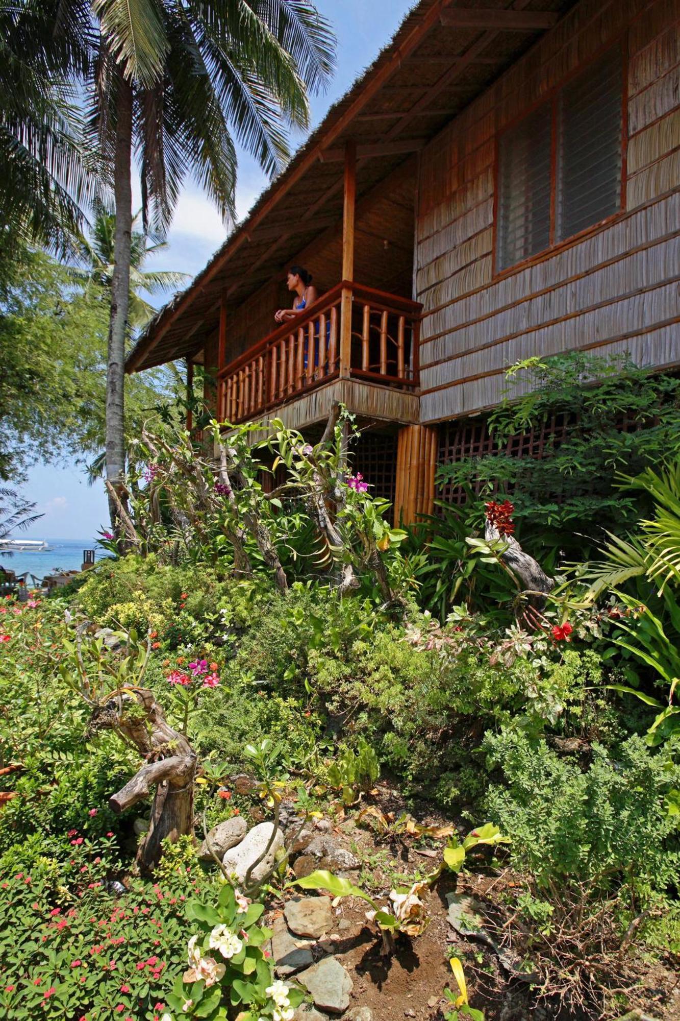 El Galleon Beach Resort Puerto Galera Bagian luar foto